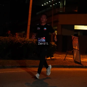 Runner Photo 3706718