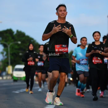 Runner Photo 3706722