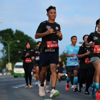 Runner Photo 3706751