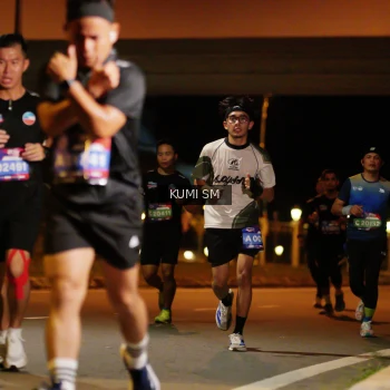 Runner Photo 3706755