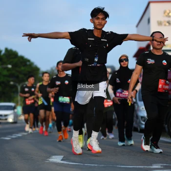 Runner Photo 3706792