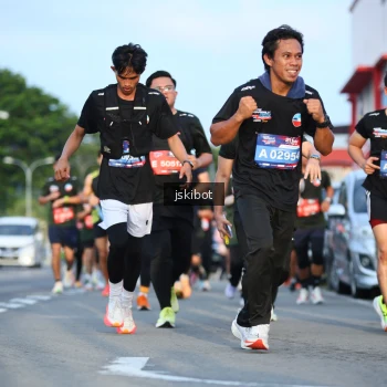 Runner Photo 3706804
