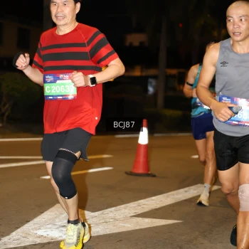 Runner Photo 3706826