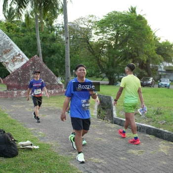 Runner Photo 3706844