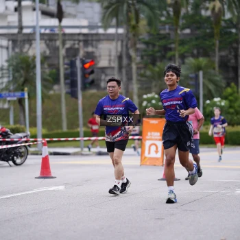 Runner Photo 3706860