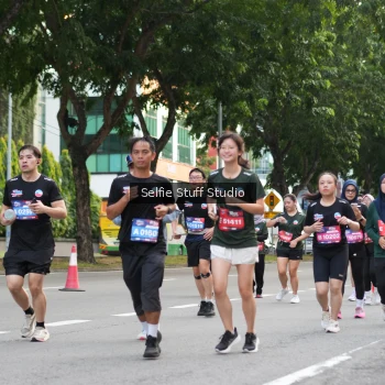 Runner Photo 3706861