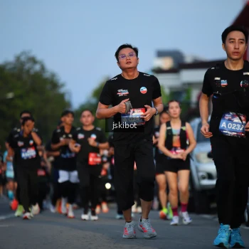 Runner Photo 3706868