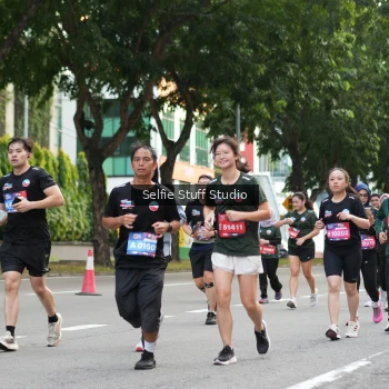 Runner Photo 3706882