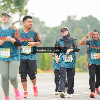 Runner Photo 3706892
