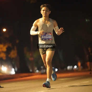 Runner Photo 3706896