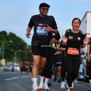 Runner Photo 3706897