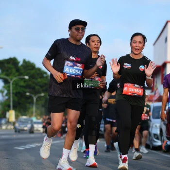 Runner Photo 3706919