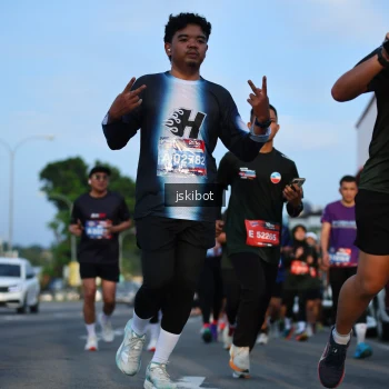 Runner Photo 3706936