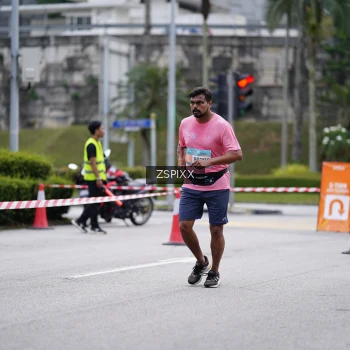 Runner Photo 3706954