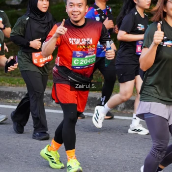 Runner Photo 3706955