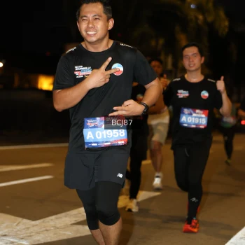 Runner Photo 3706978