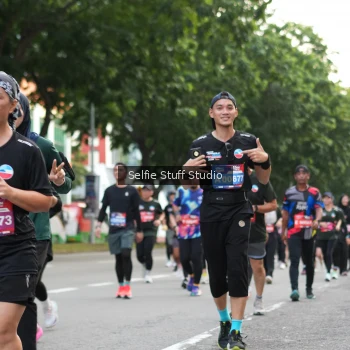 Runner Photo 3707002