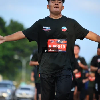 Runner Photo 3707023