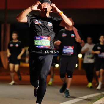 Runner Photo 3707024