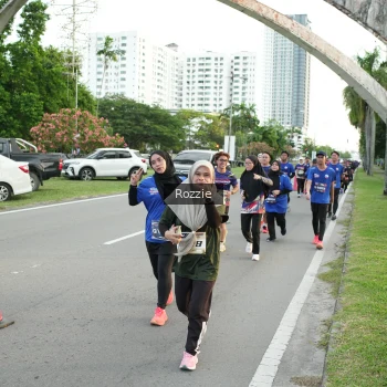 Runner Photo 3707044