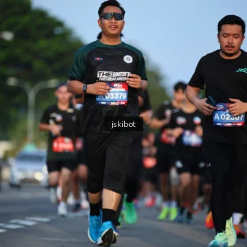 Runner Photo 3707050