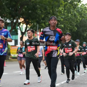 Runner Photo 3707060