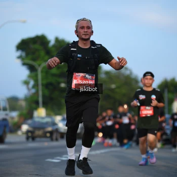 Runner Photo 3707095