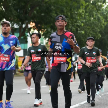 Runner Photo 3707113