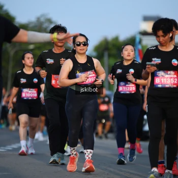 Runner Photo 3707189