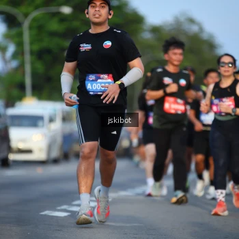 Runner Photo 3707217
