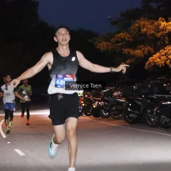 Runner Photo 3707338