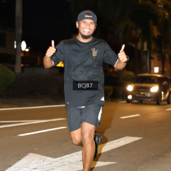 Runner Photo 3707343
