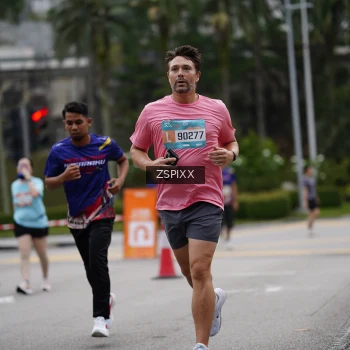 Runner Photo 3707443