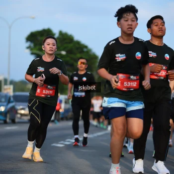 Runner Photo 3707477