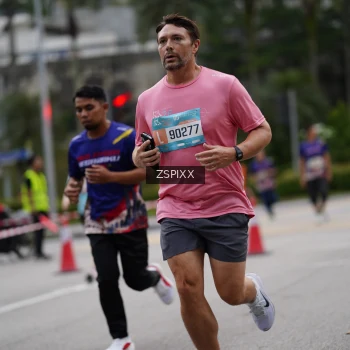 Runner Photo 3707496