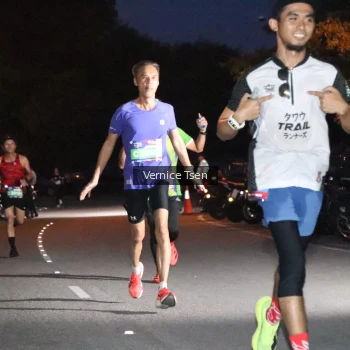 Runner Photo 3707593