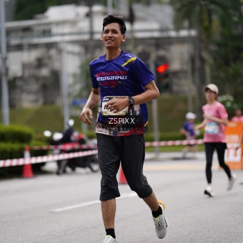 Runner Photo 3707594