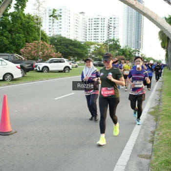 Runner Photo 3707601