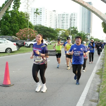 Runner Photo 3707663