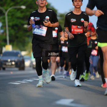 Runner Photo 3707677