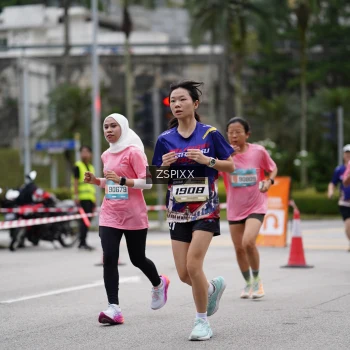 Runner Photo 3707691