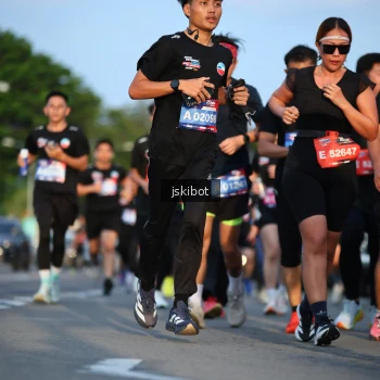 Runner Photo 3707723
