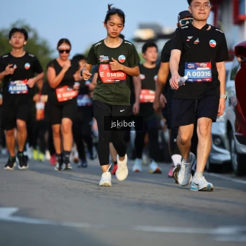 Runner Photo 3707743