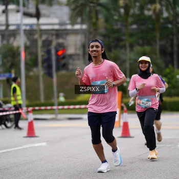 Runner Photo 3707779