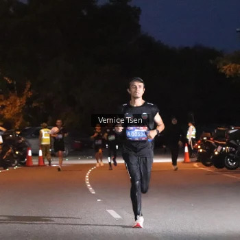Runner Photo 3707806