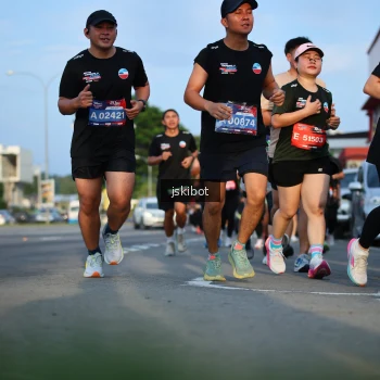 Runner Photo 3707847