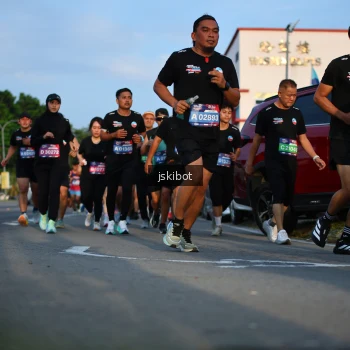 Runner Photo 3707868