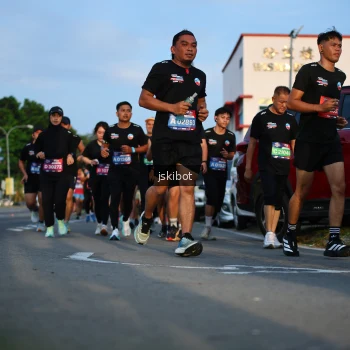 Runner Photo 3707886