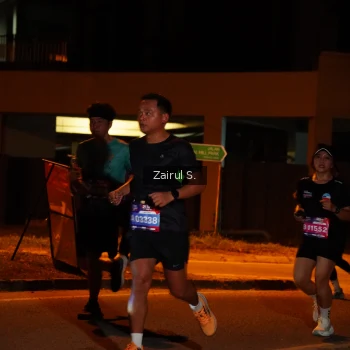 Runner Photo 3707894