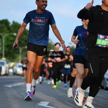 Runner Photo 3707965